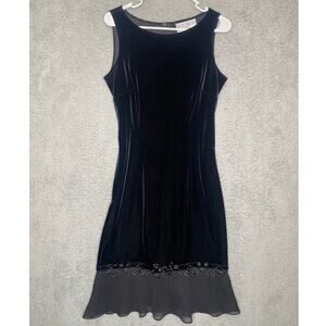 Vintage Jessica Howard black velvet sleeveless dress knee length embroidered 10